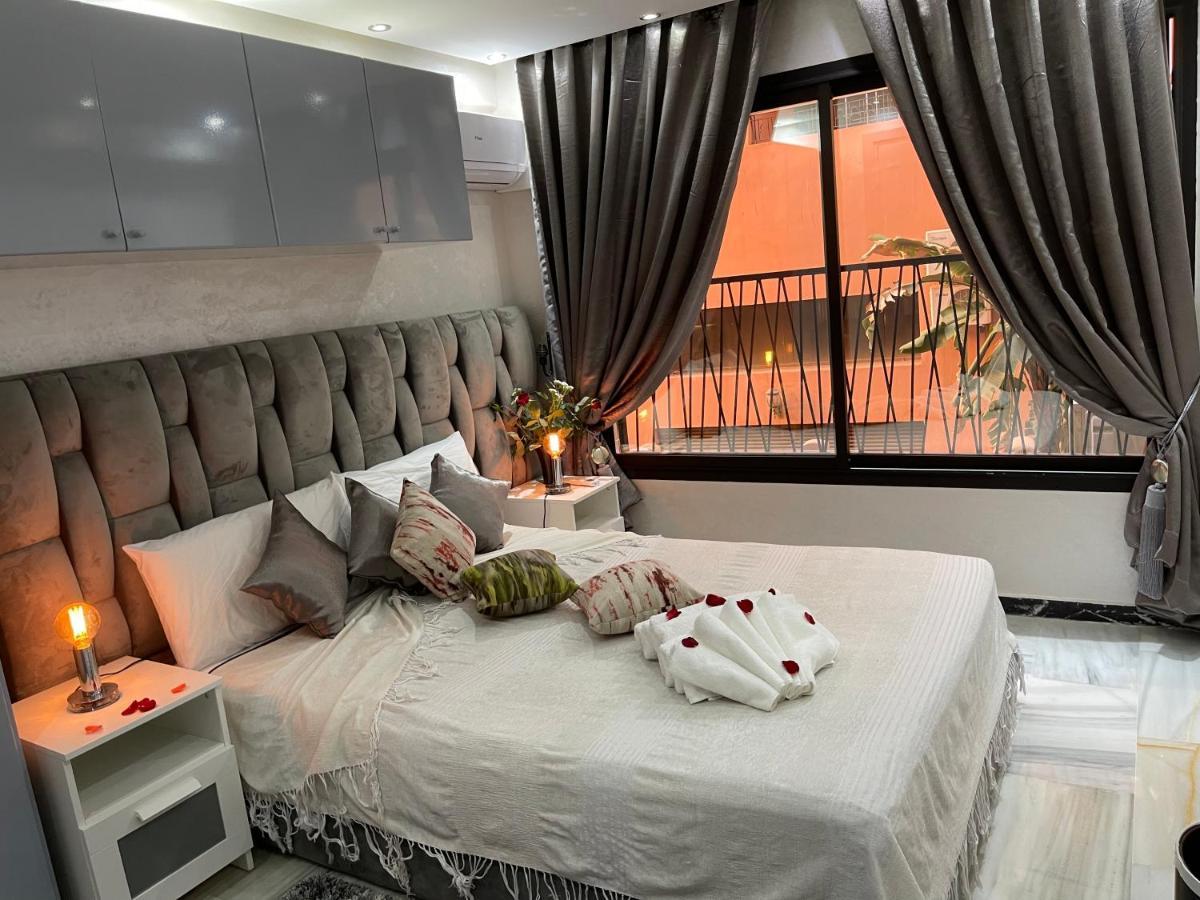 Appartement En Duplex Avec 3 Chambres Haut Standing Gueliz Marrakech มาร์ราเกช ภายนอก รูปภาพ