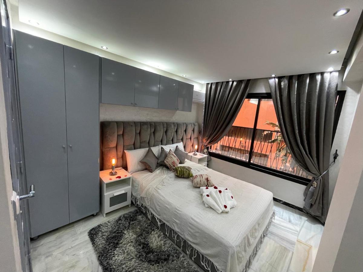 Appartement En Duplex Avec 3 Chambres Haut Standing Gueliz Marrakech มาร์ราเกช ภายนอก รูปภาพ