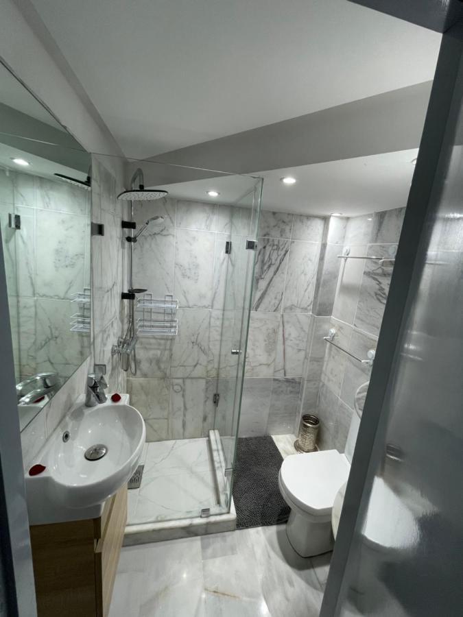 Appartement En Duplex Avec 3 Chambres Haut Standing Gueliz Marrakech มาร์ราเกช ภายนอก รูปภาพ